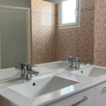En Coeur Air-conditioned House With Garden And Swimming Pool Holiday home L'Isle-sur-la-Sorgue