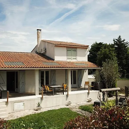 En Coeur Air-conditioned House With Garden And Swimming Pool * L'Isle-sur-la-Sorgue