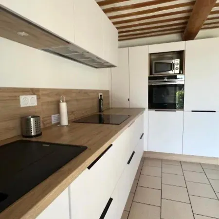 En Coeur Air-conditioned House With Garden And Swimming Pool
